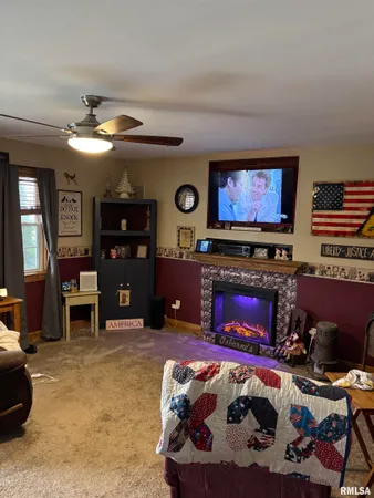 $139,900 | 126 East Randolph Street, Roodhouse, IL 62082