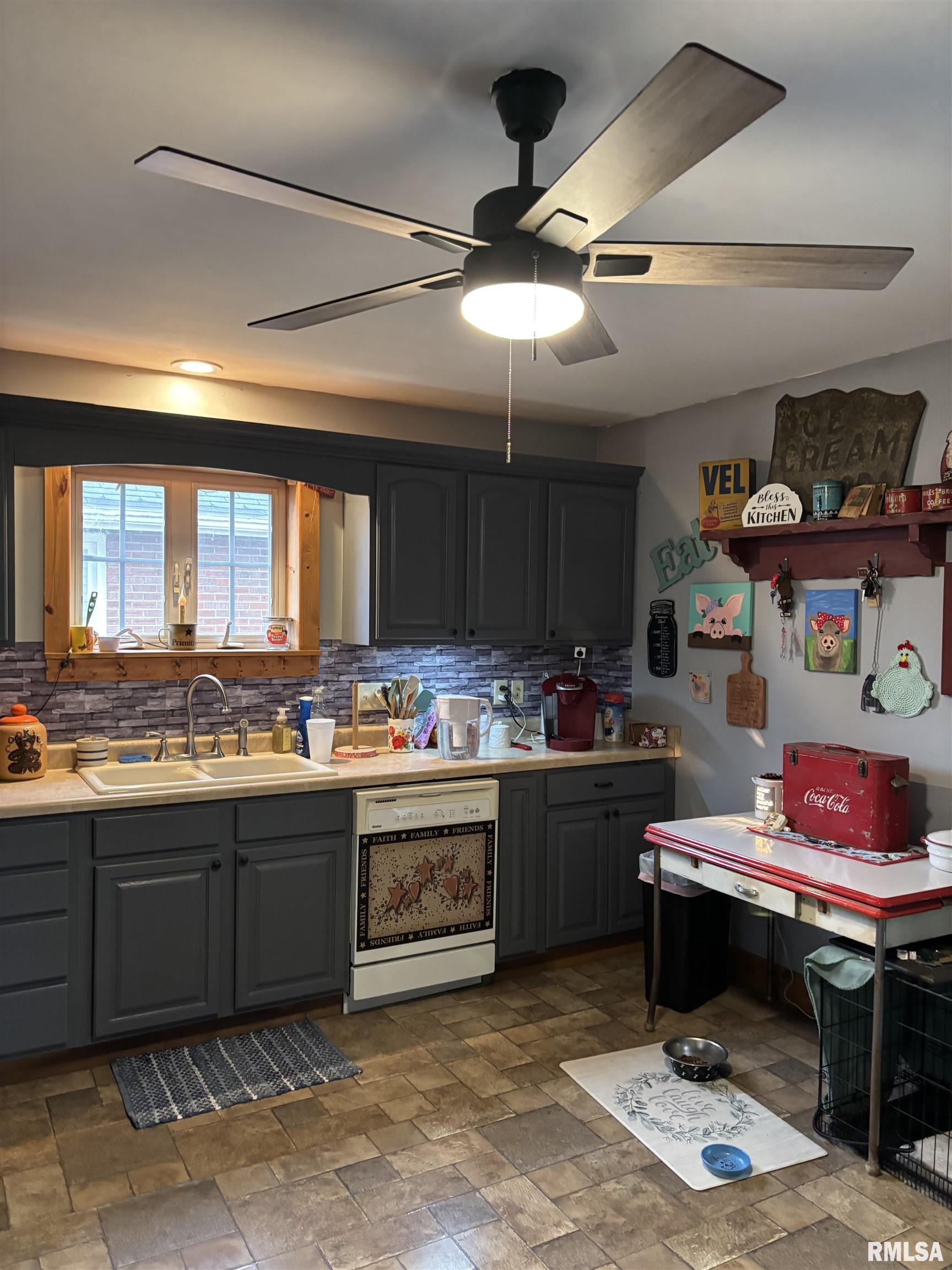 126 East Randolph Street Roodhouse, IL 62082 - Photo 22 of 51