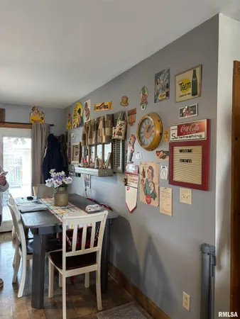 $139,900 | 126 East Randolph Street, Roodhouse, IL 62082