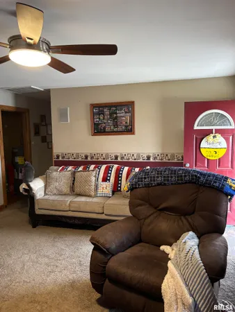 $139,900 | 126 East Randolph Street, Roodhouse, IL 62082