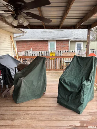 $139,900 | 126 East Randolph Street, Roodhouse, IL 62082