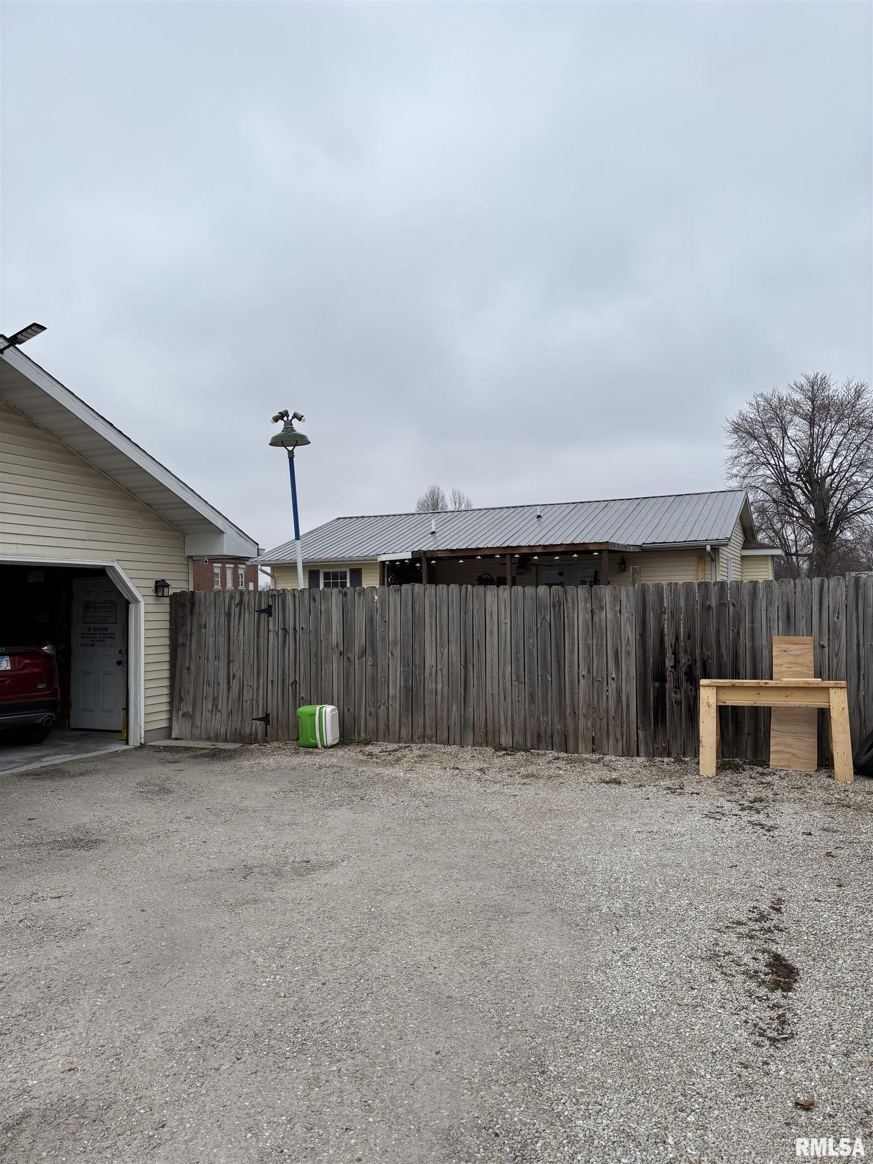 126 East Randolph Street Roodhouse, IL 62082 - Photo 33 of 51