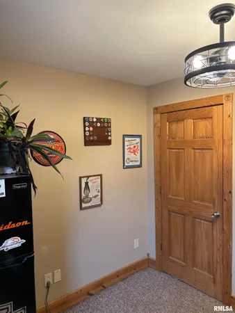 $139,900 | 126 East Randolph Street, Roodhouse, IL 62082