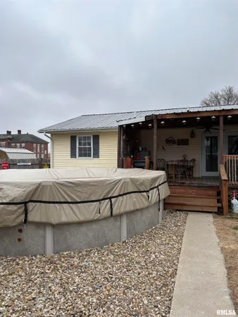 $139,900 | 126 East Randolph Street, Roodhouse, IL 62082