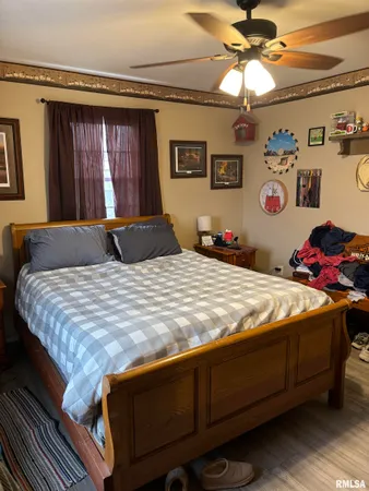 $139,900 | 126 East Randolph Street, Roodhouse, IL 62082