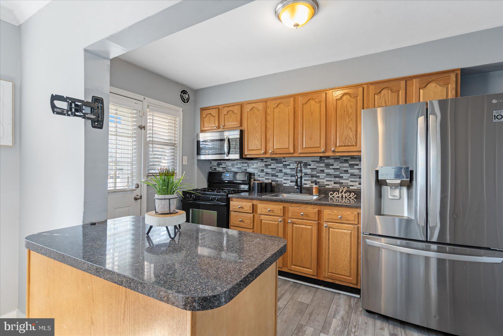 2711 Moorgate Road Dundalk, MD 21222 - Photo 17 of 36
