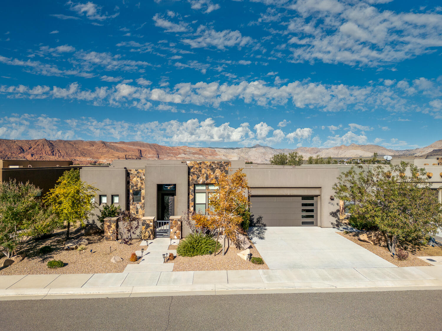 4781 White Rocks Drive St. George, UT 84770 - Photo 1 of 1 Drone (2 of 25)