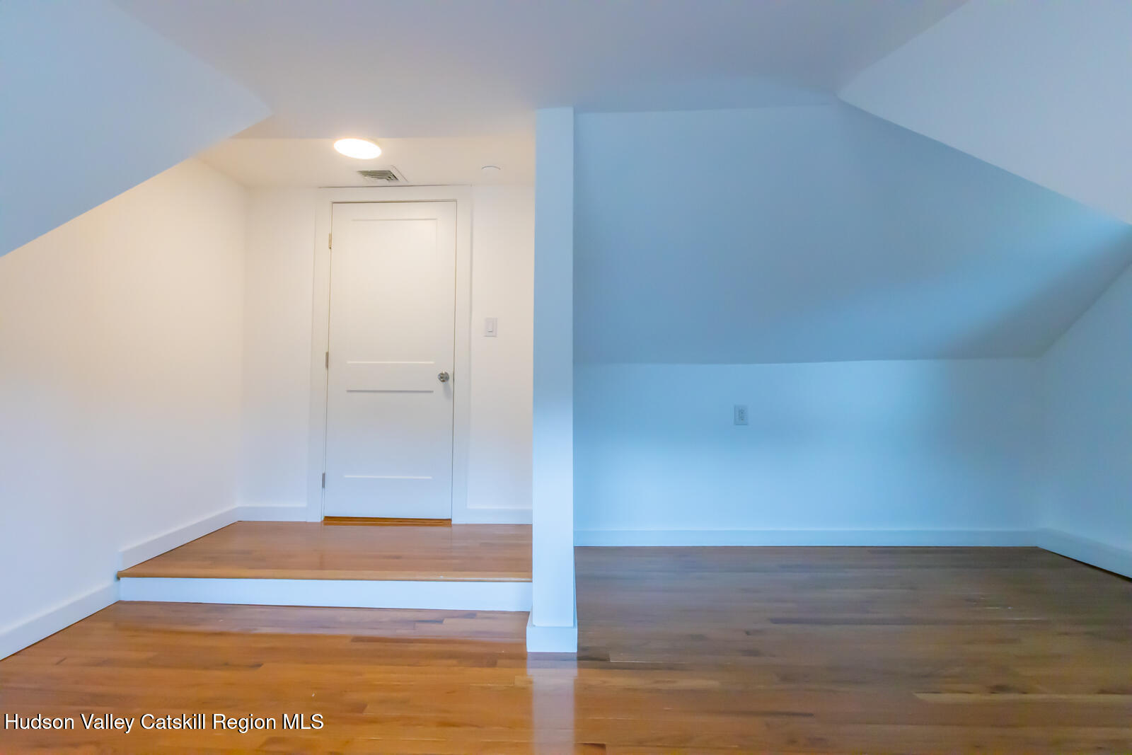 148 Esopus Creek Road Saugerties, NY 12477 - Photo 11 of 19