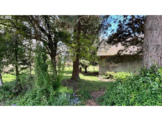 4431 Southeast Chase Road Gresham, OR 97080 - Photo 6 of 23 Gallery Image 6
