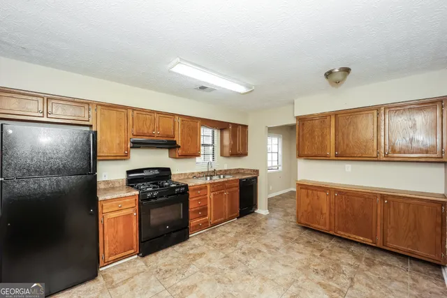 $1,990 | 284 Independence Drive, Jonesboro, GA 30238