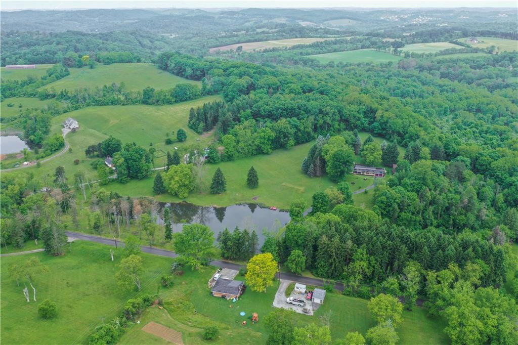 279 Green Valley Road Eighty Four, PA 15330 - Photo 22 of 25