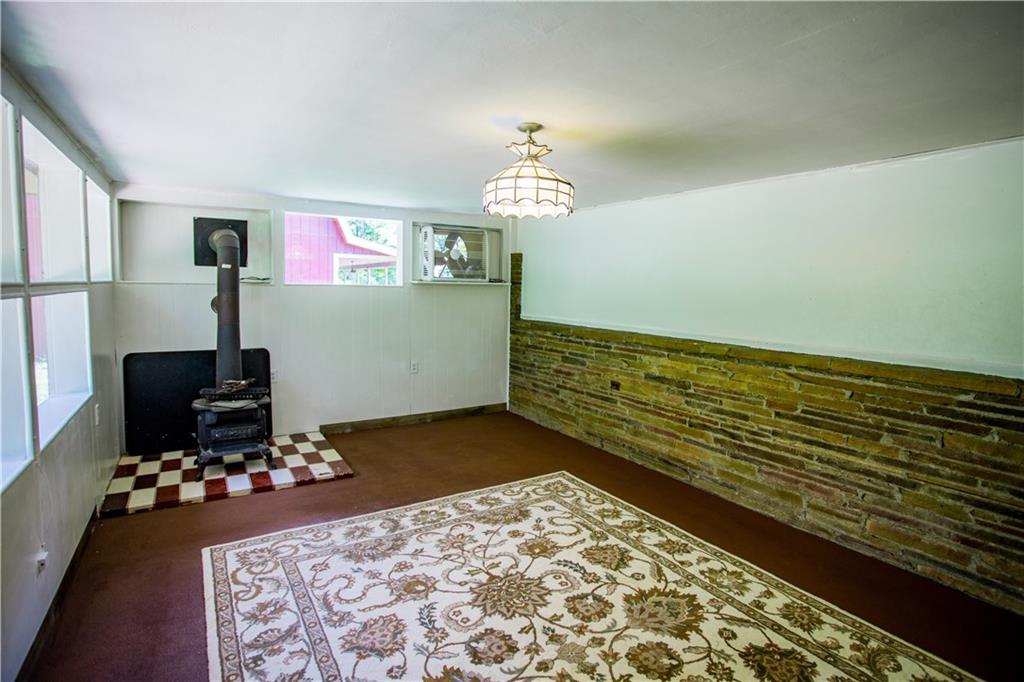 279 Green Valley Road Eighty Four, PA 15330 - Photo 8 of 25