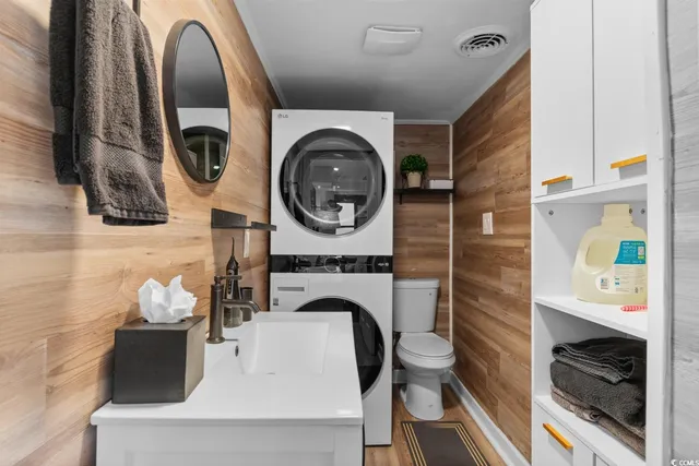 $259,900 | 5511 North Ocean Boulevard, Unit 902, Myrtle Beach, SC 29577