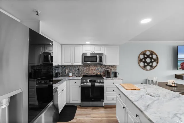 $259,900 | 5511 North Ocean Boulevard, Unit 902, Myrtle Beach, SC 29577