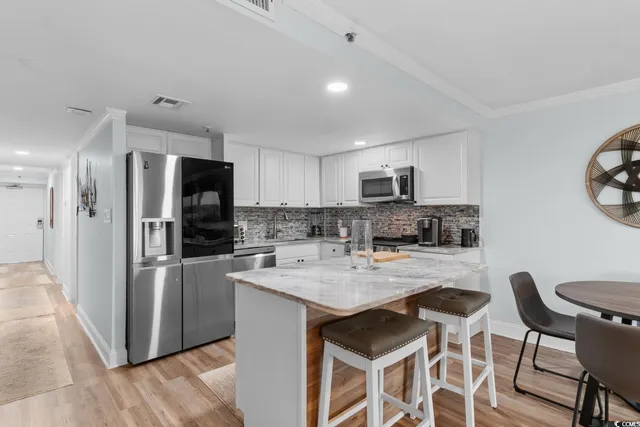 $259,900 | 5511 North Ocean Boulevard, Unit 902, Myrtle Beach, SC 29577