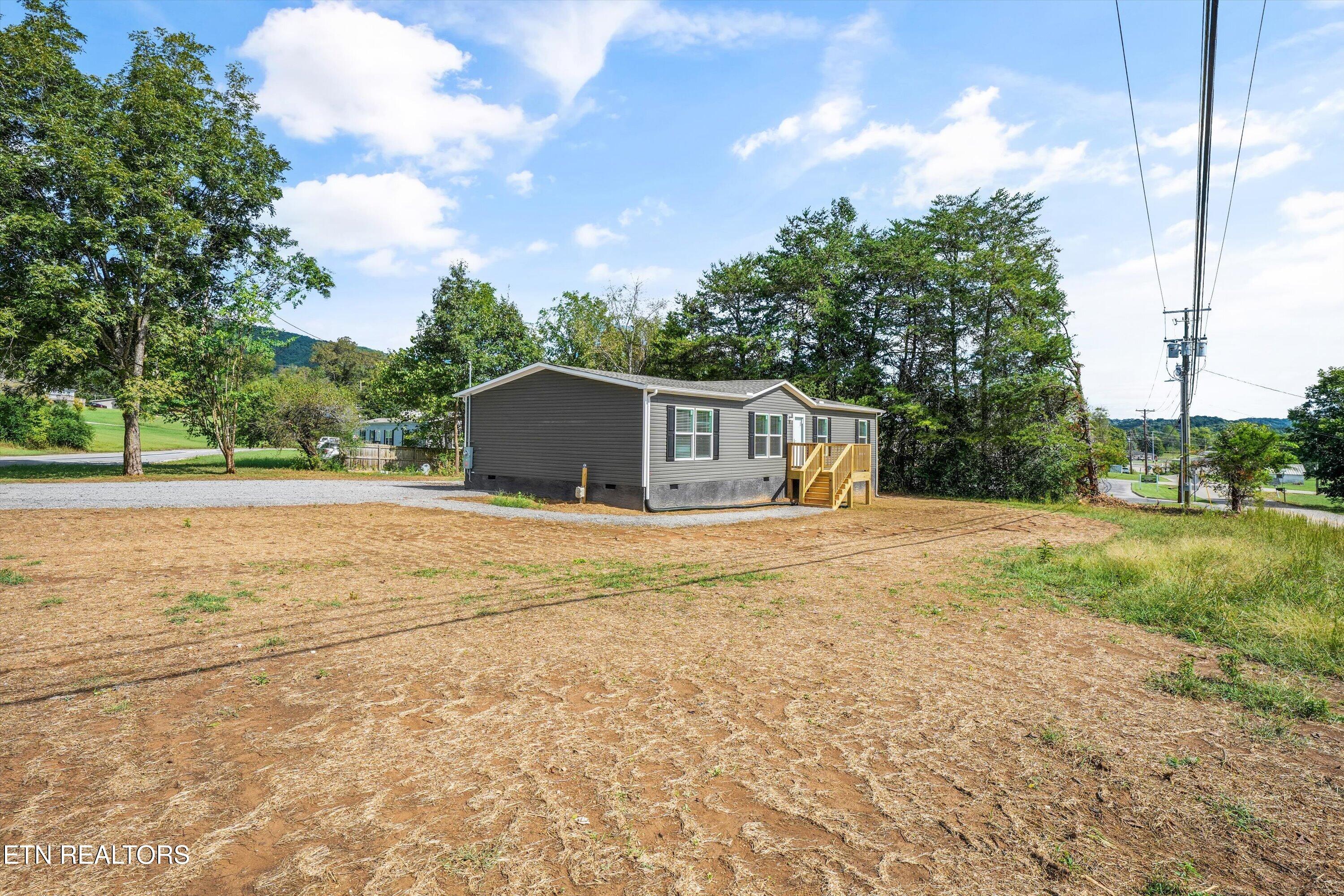 220 Emory Road Blaine, TN 37709 - Photo 4 of 44 FRONT ANGLE