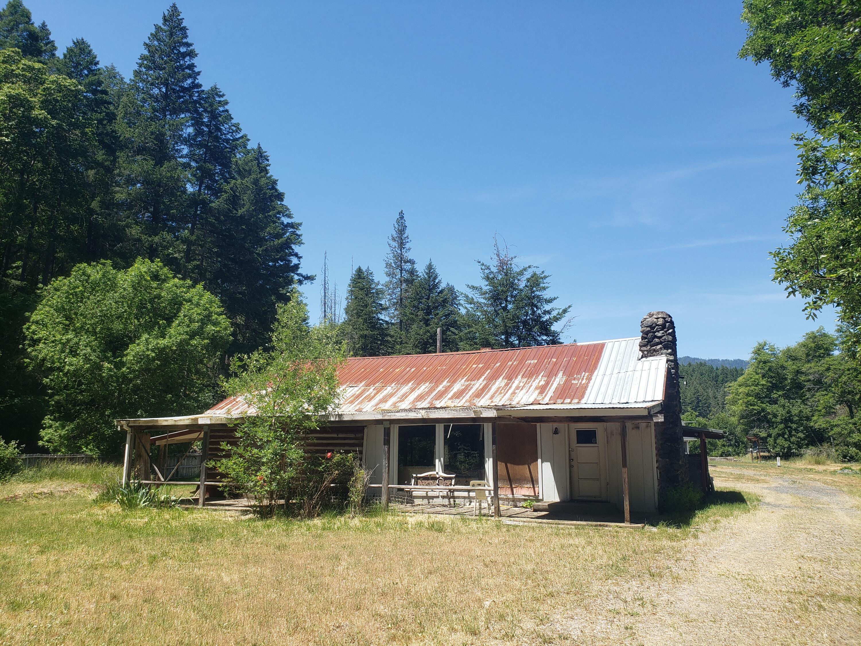 900 Slate Creek Road Wilderville, OR 97543 - Photo 5 of 32 20250606_124718