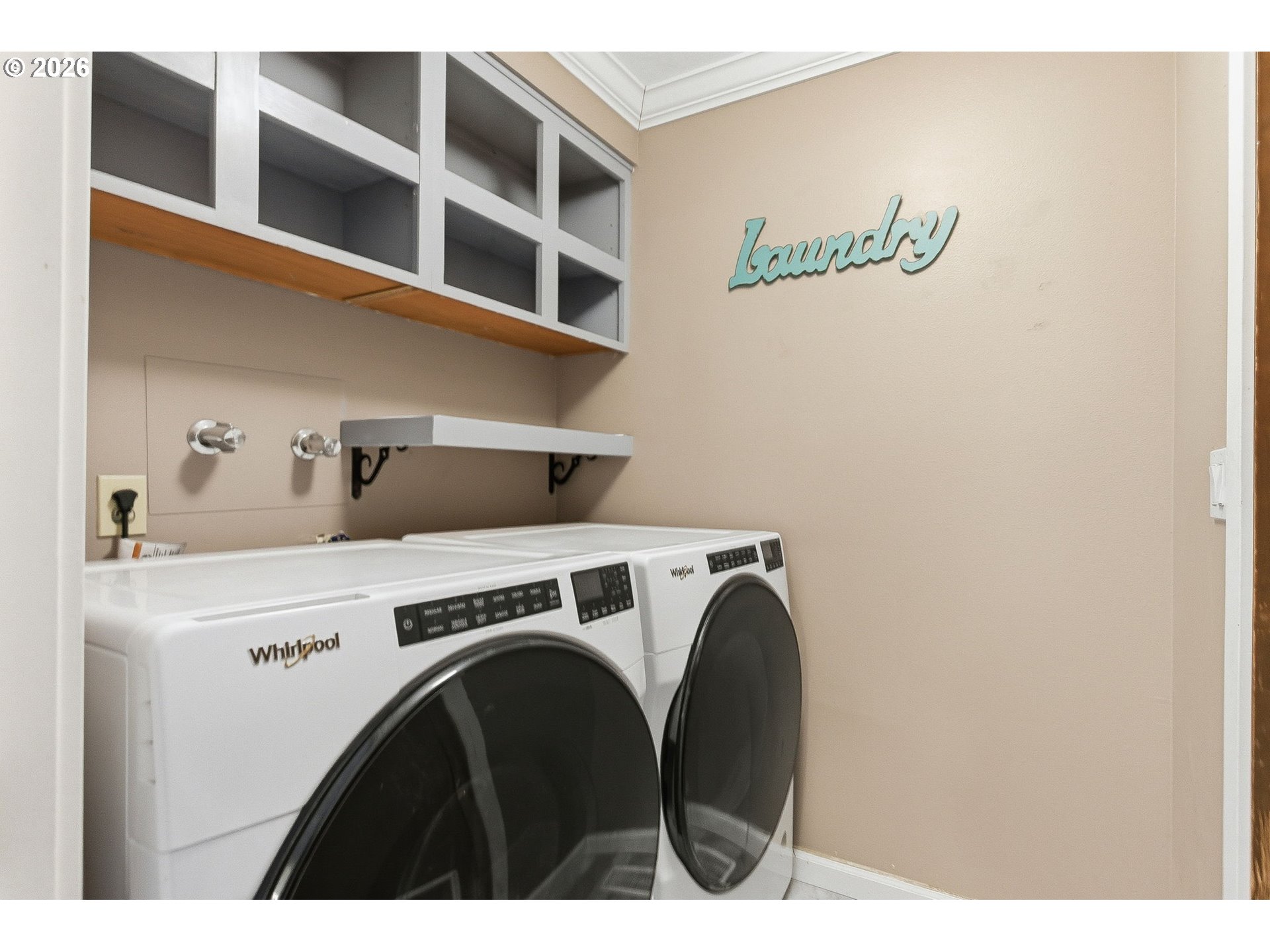 1801 North Cedar Street Newberg, OR 97132 - Photo 20 of 30 a utility room with dryer and washer