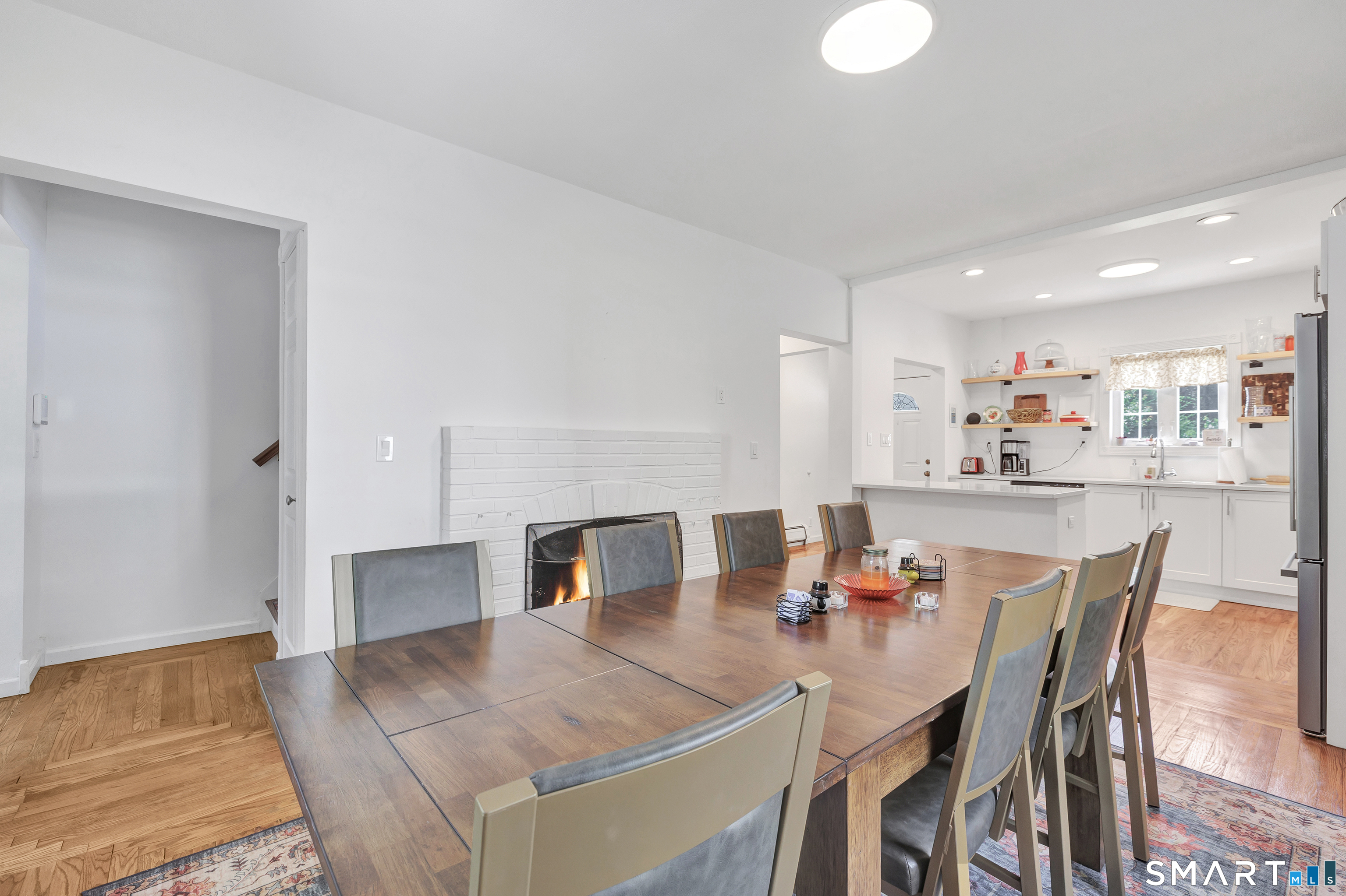 83 Stonybrook Road Stratford, CT 06614 - Photo 5 of 38