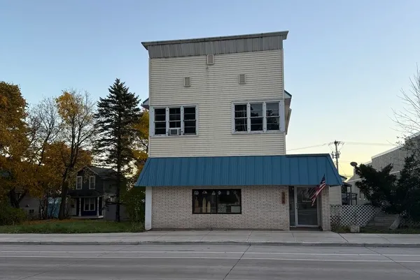 $341,900 | 324 West Bayfield Street, Washburn, WI 54891