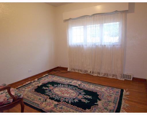 223 Castlegate Road Forest Hills, PA 15221 - Photo 8 of 18 1st Floor Plan.