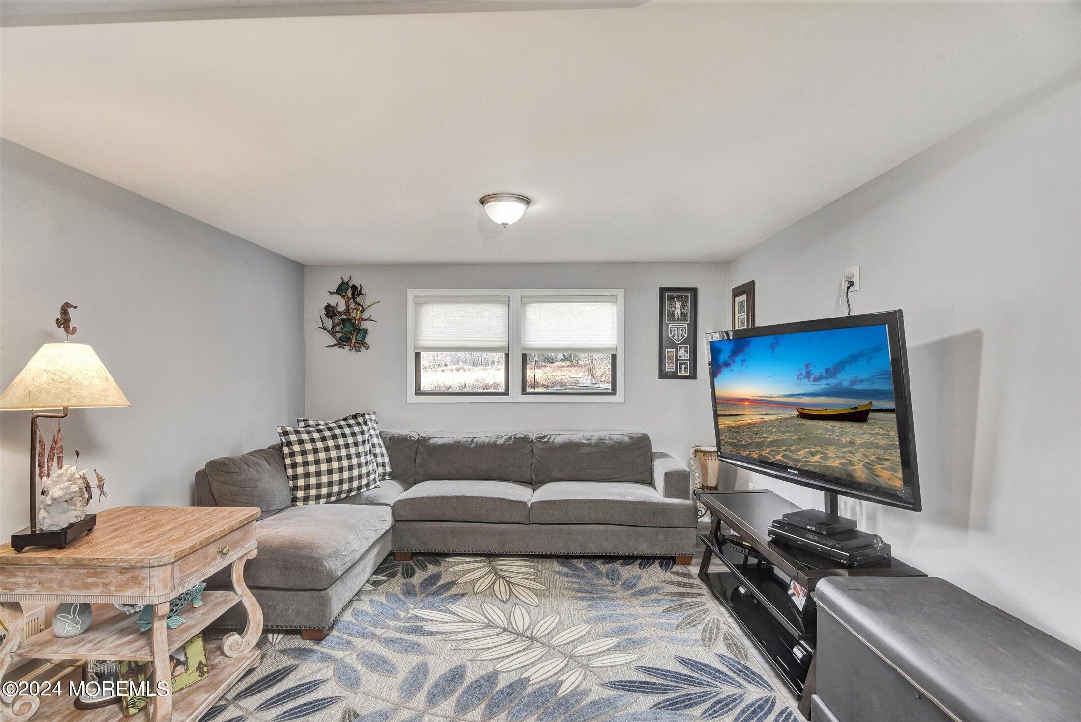 144 Conover Road Morganville, NJ 07751 - Photo 22 of 33 27-Family Room