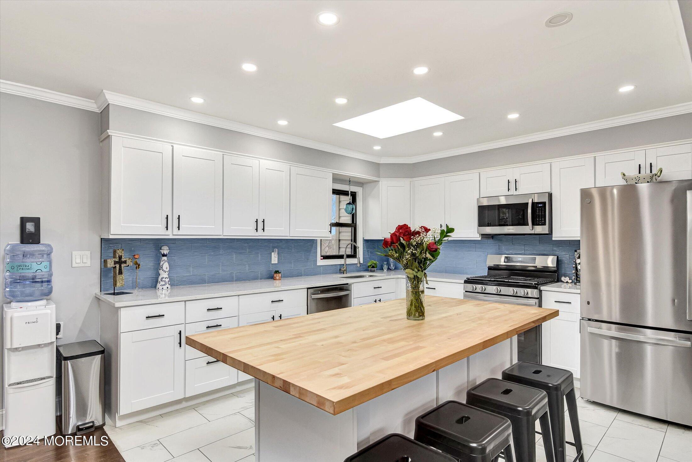 144 Conover Road Morganville, NJ 07751 - Photo 4 of 33 12-Kitchen