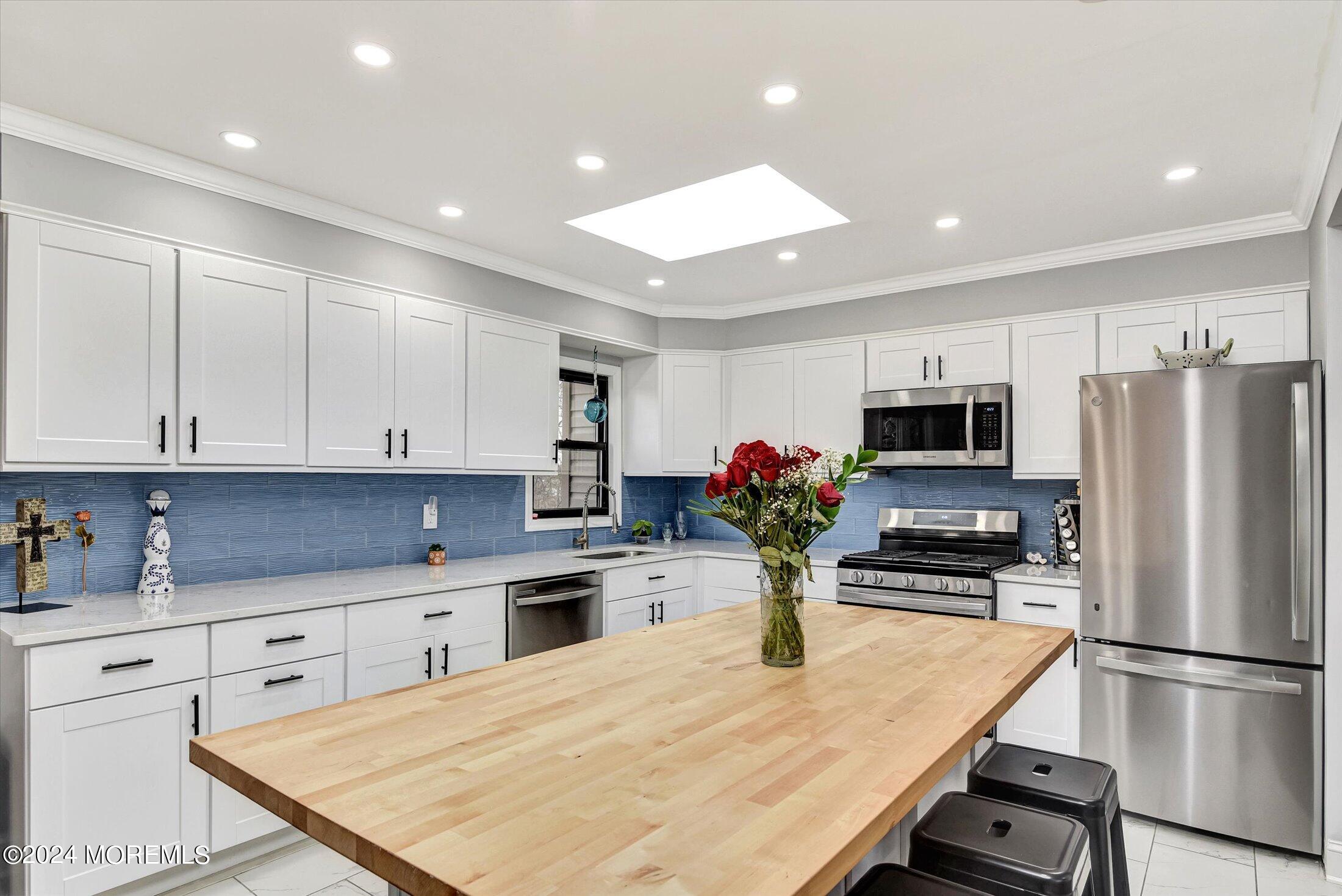 144 Conover Road Morganville, NJ 07751 - Photo 7 of 33 11-Kitchen
