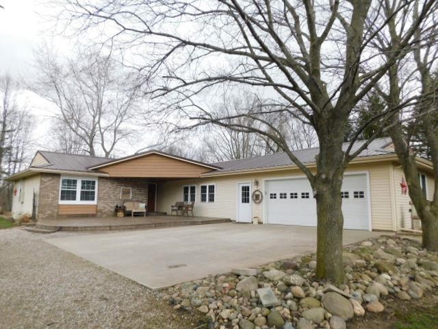 5160 Cochrane Road Almont, MI 48003 - Photo 1 of 39 50070076.JPG
