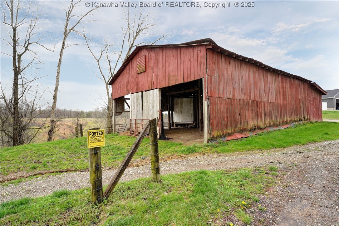 5890 7 Mile Ridge Road Apple Grove, WV 25502 - Photo 27 of 32 Gallery Image 27