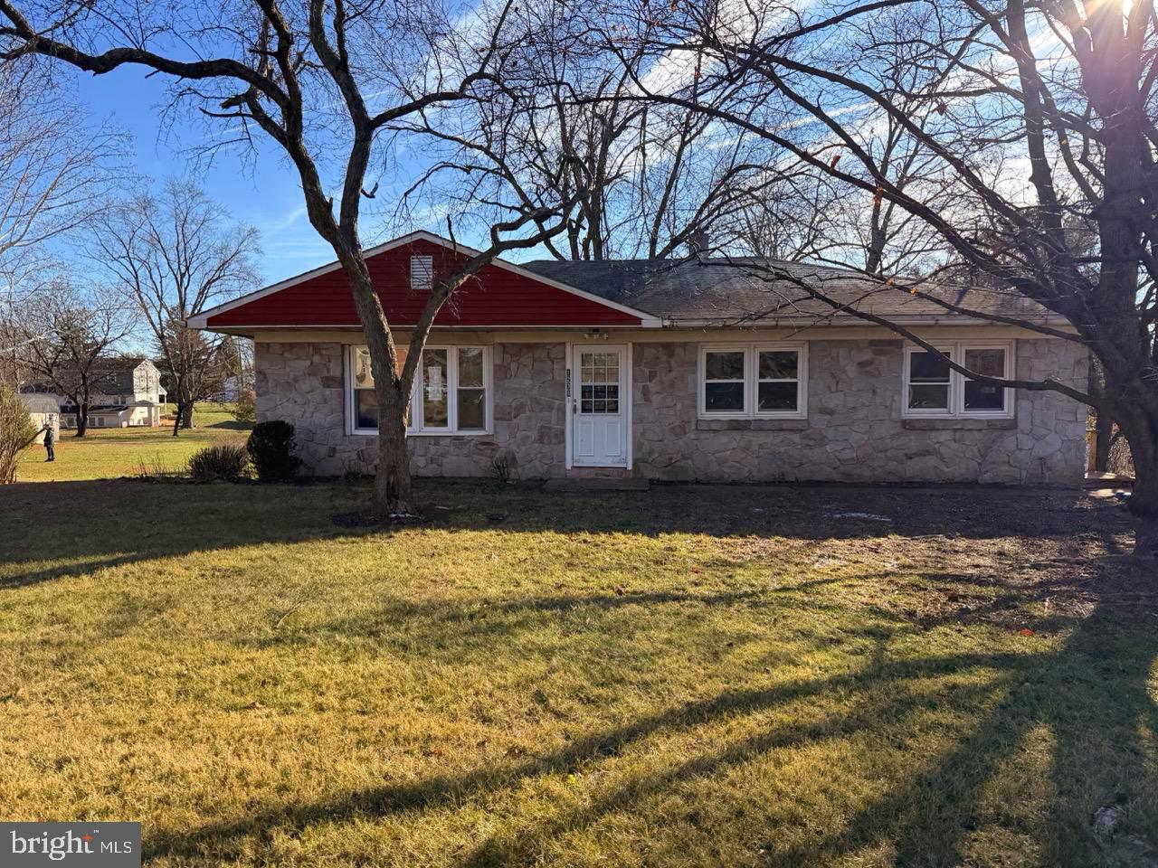 1238 Kauffman Road Pottstown, PA 19464 - Photo 2 of 25