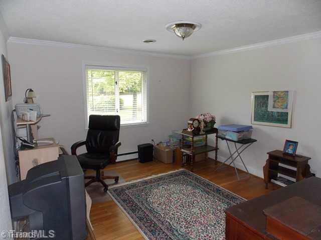 5521 Birch Ridge Road Greensboro, NC 27405 - Photo 2 of 14 Living Room.