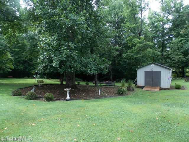 5521 Birch Ridge Road Greensboro, NC 27405 - Photo 9 of 14 Exterior Back.