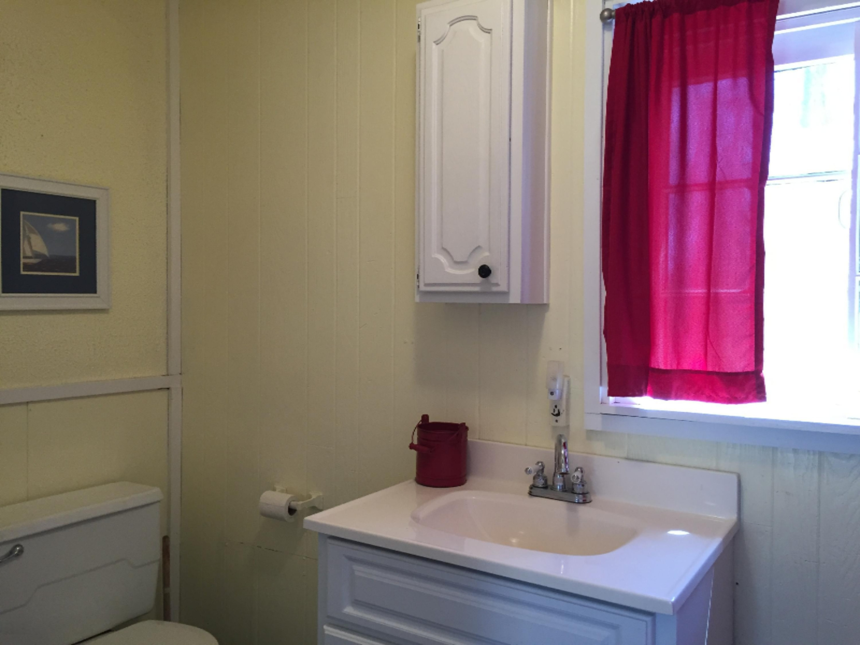 2704 Piney Ridge Road Ludington, MI 49431 - Photo 7 of 13 Bathroom