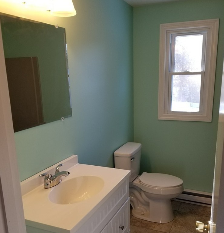 124 Lower Gore Road Webster, MA 01570 - Photo 16 of 30