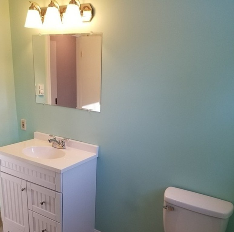 124 Lower Gore Road Webster, MA 01570 - Photo 17 of 30
