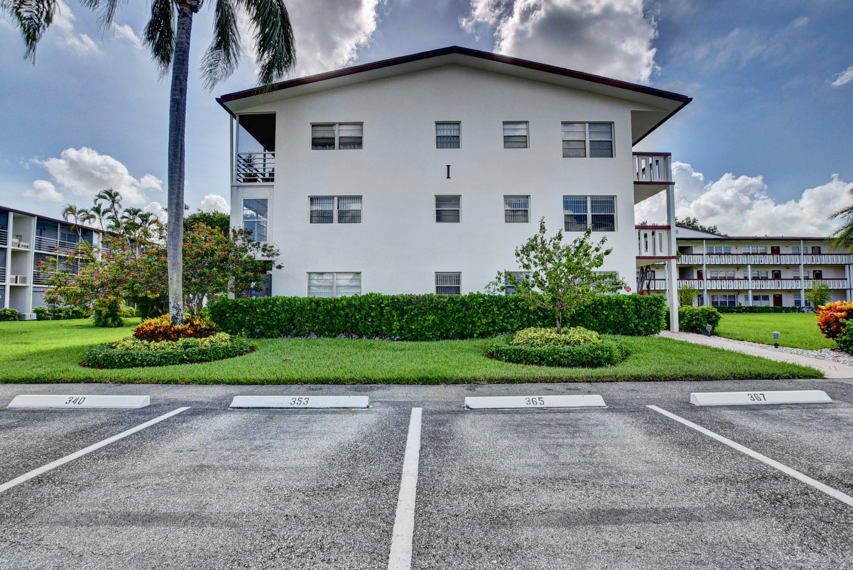 339 Fanshaw I Boca Raton, FL 33434 - Photo 2 of 28 DSC_9442_3_4_5_6