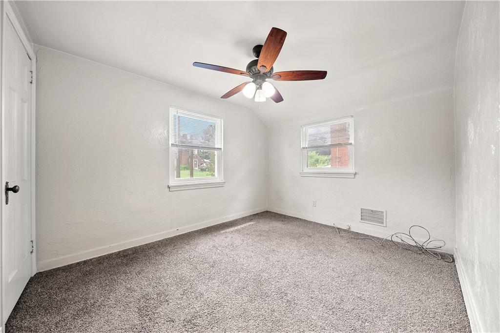 349 Highland Road Pittsburgh, PA 15235 - Photo 24 of 47 Gallery Image 24