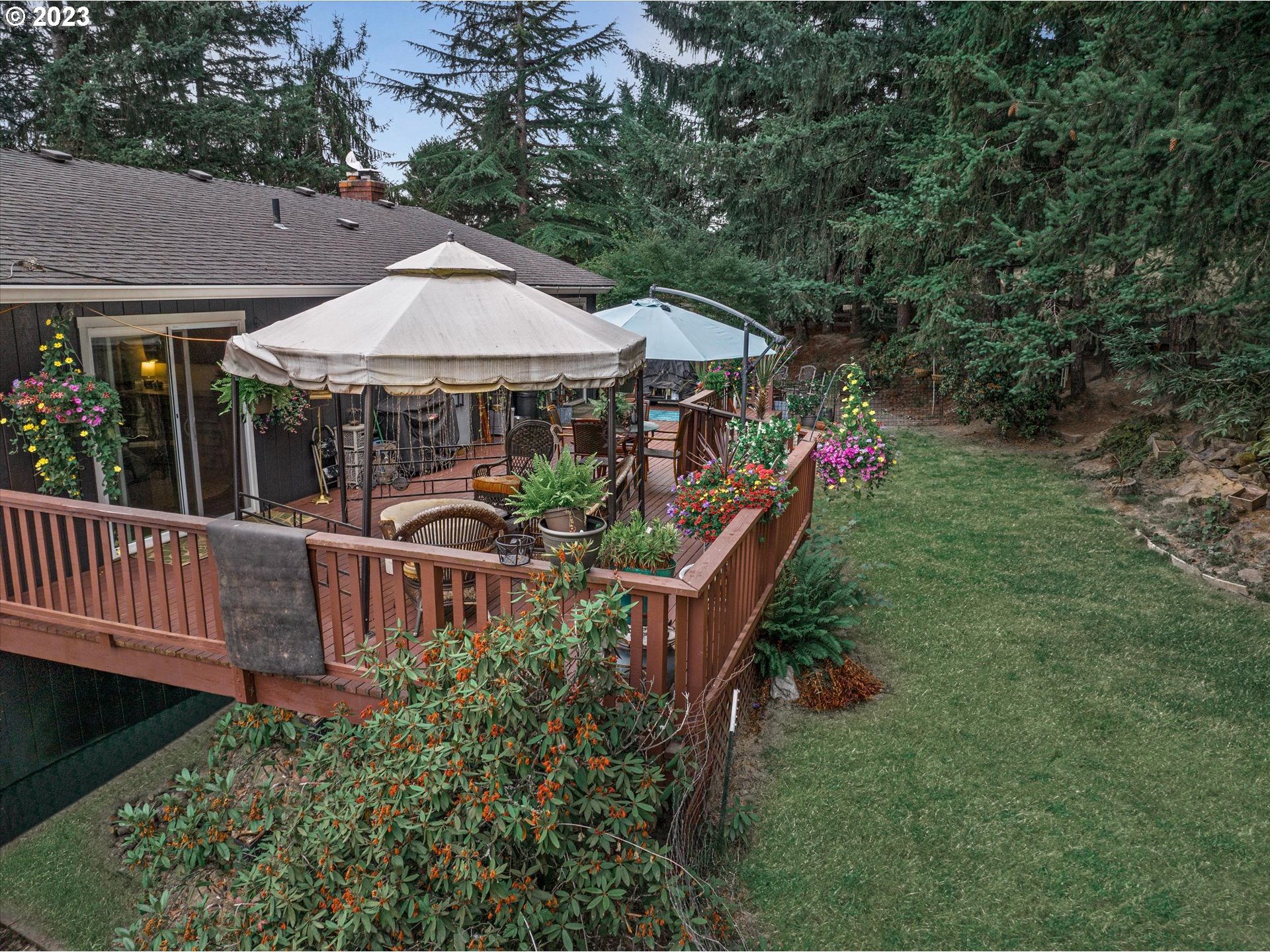 18395 South Henrici Road Oregon City, OR 97045 - Photo 13 of 29 Gallery Image 13