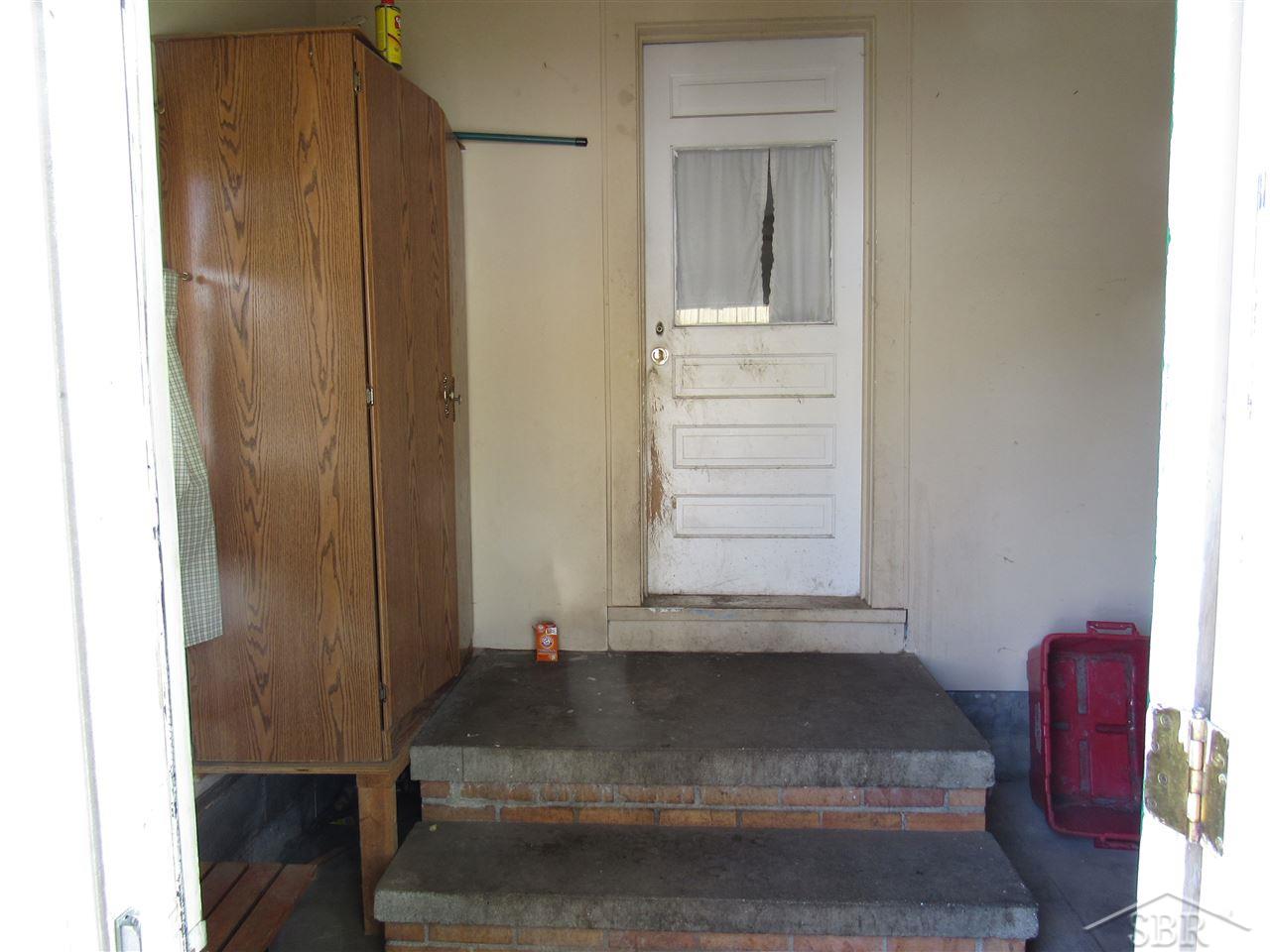 2121 King Road Saginaw, MI 48601 - Photo 12 of 26 31338061-11.JPG