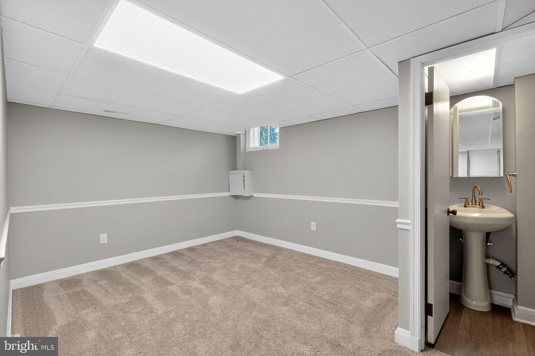 1017 Wicklow Road Baltimore, MD 21229 - Photo 26 of 34