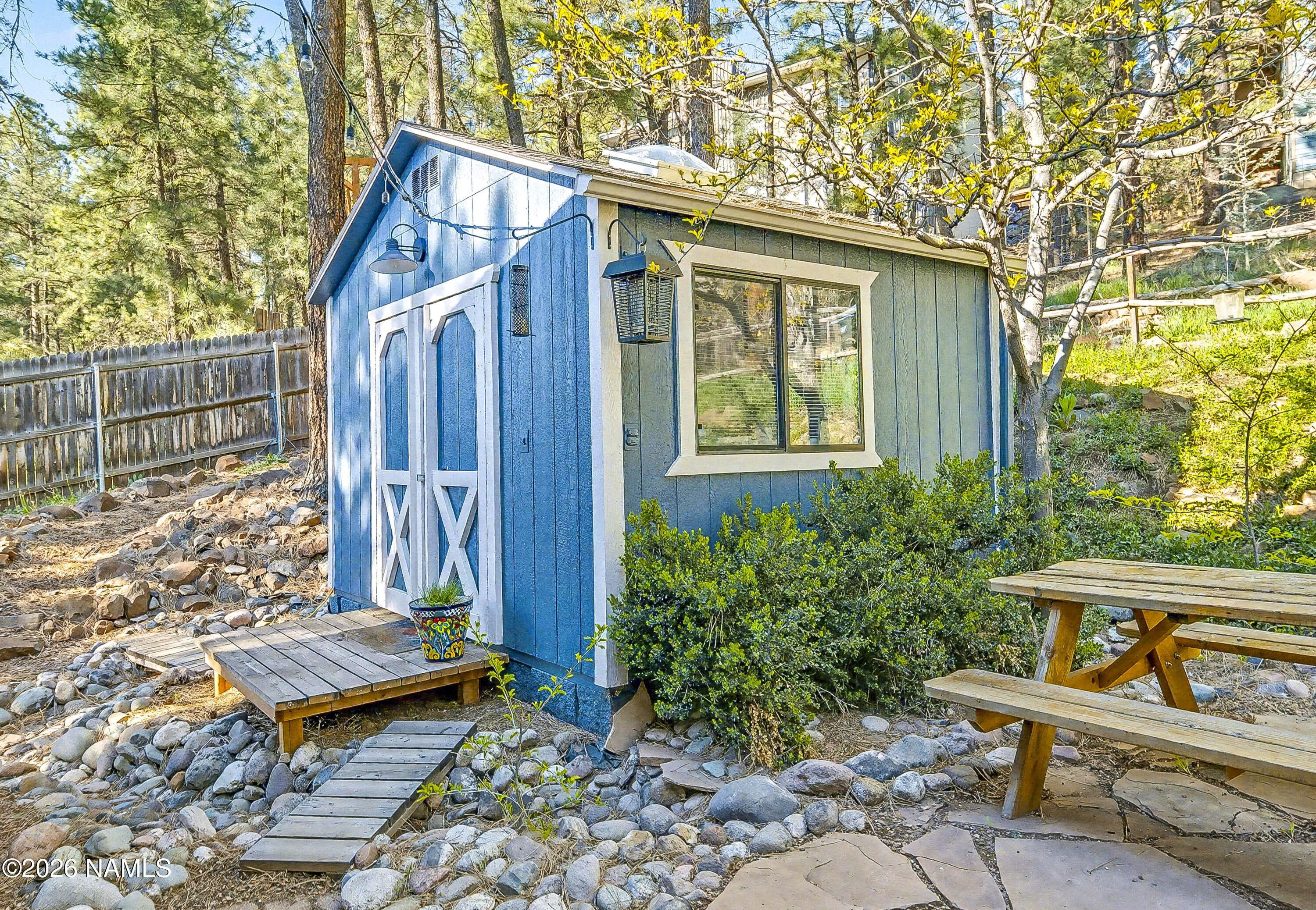 910 North Turquoise Drive Flagstaff, AZ 86001 - Photo 12 of 39 Fully finished office/shed
