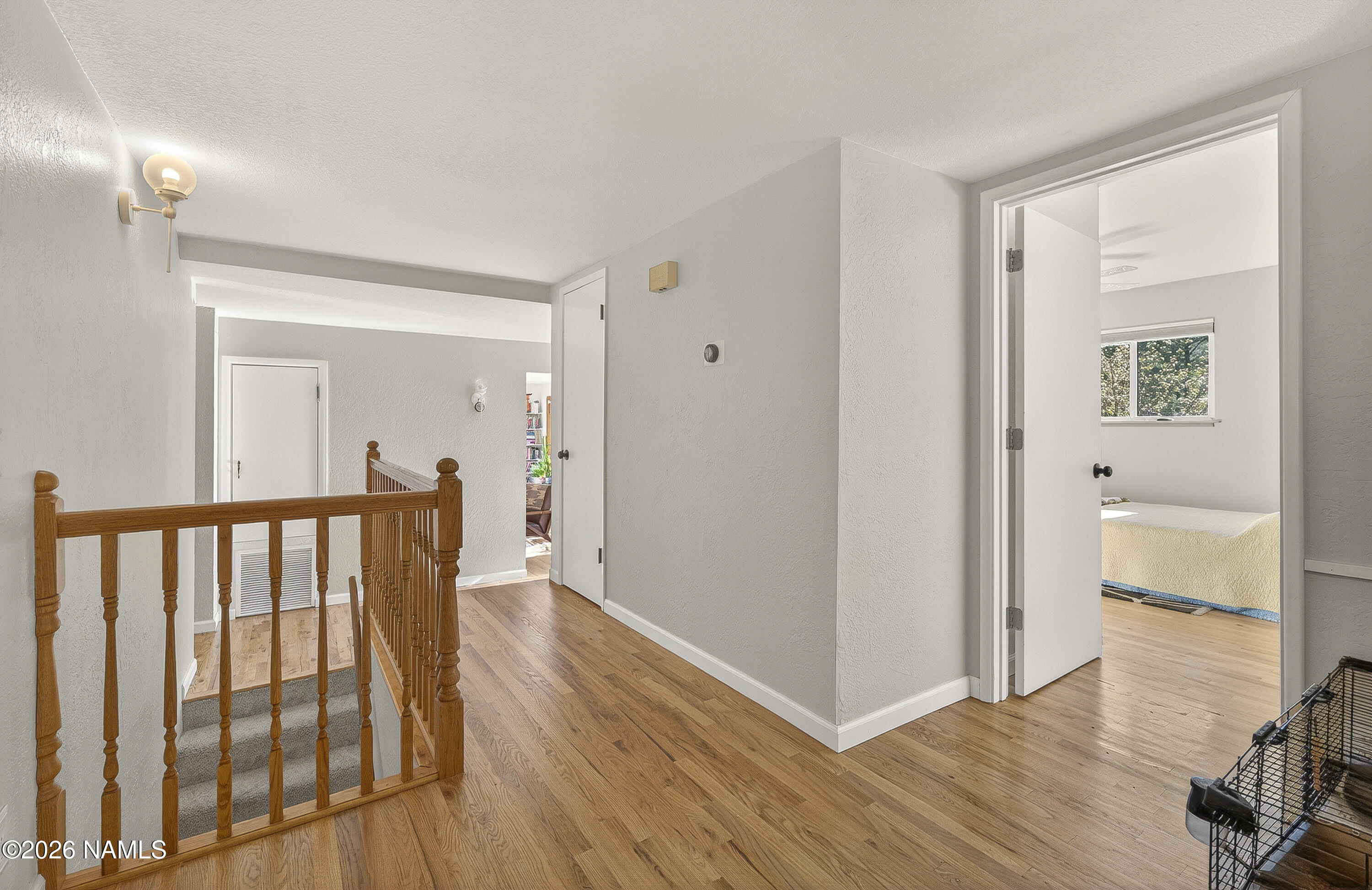 910 North Turquoise Drive Flagstaff, AZ 86001 - Photo 26 of 39 Hallway