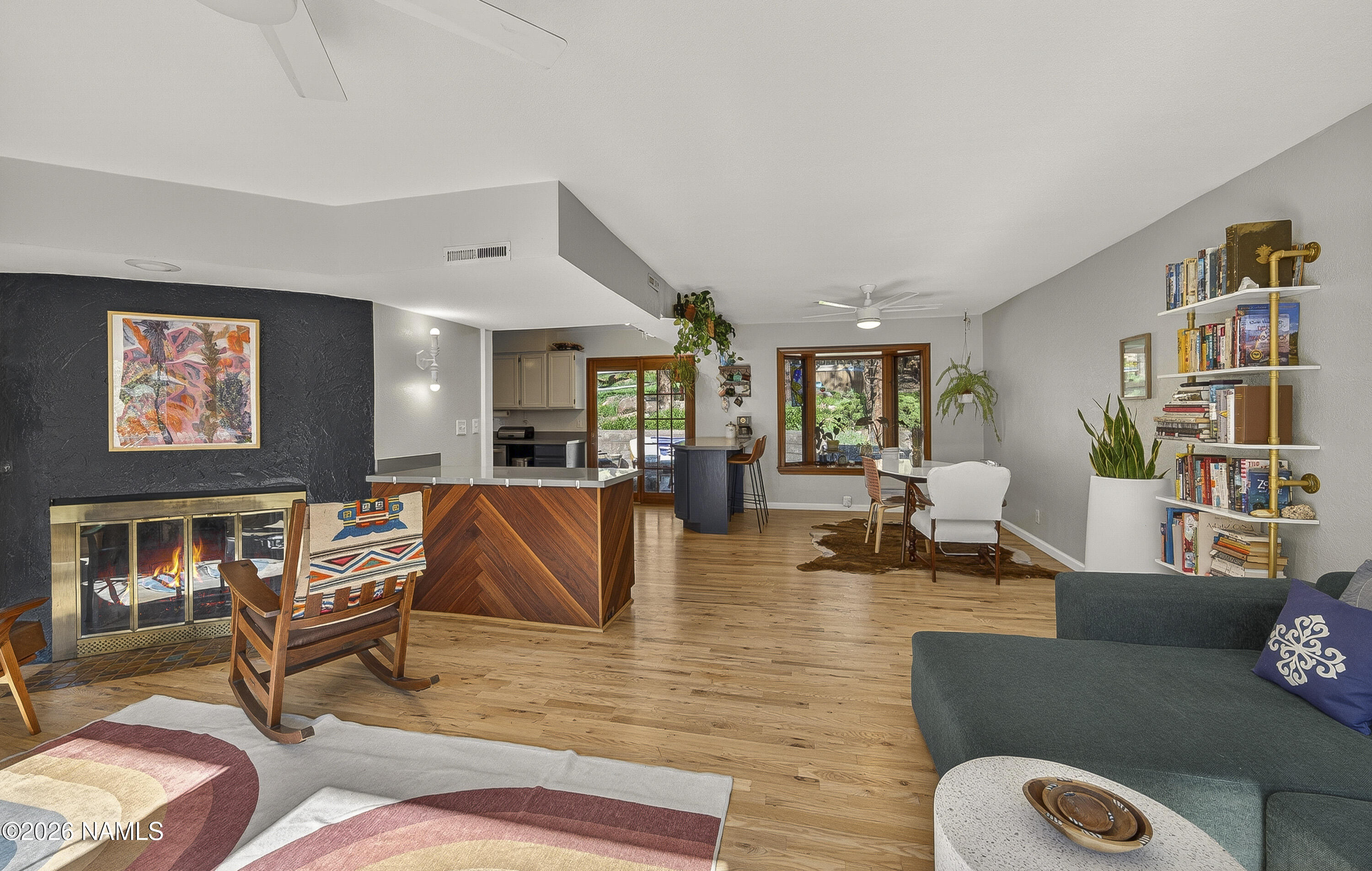 910 North Turquoise Drive Flagstaff, AZ 86001 - Photo 3 of 39 Living room to Dining Room