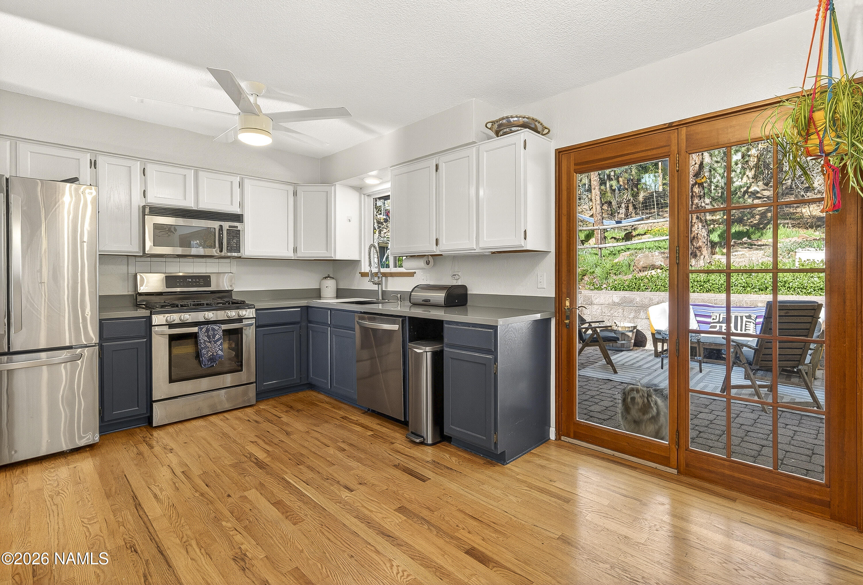 910 North Turquoise Drive Flagstaff, AZ 86001 - Photo 9 of 39 Kitchen