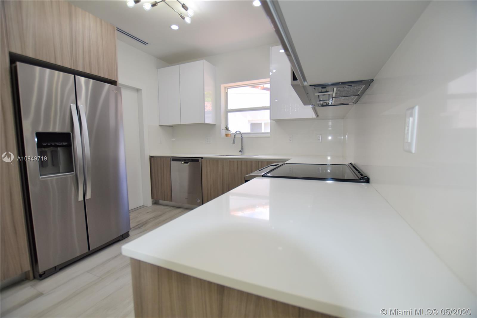 415 Southwest 30th Road Miami, FL 33129 - Photo 15 of 39