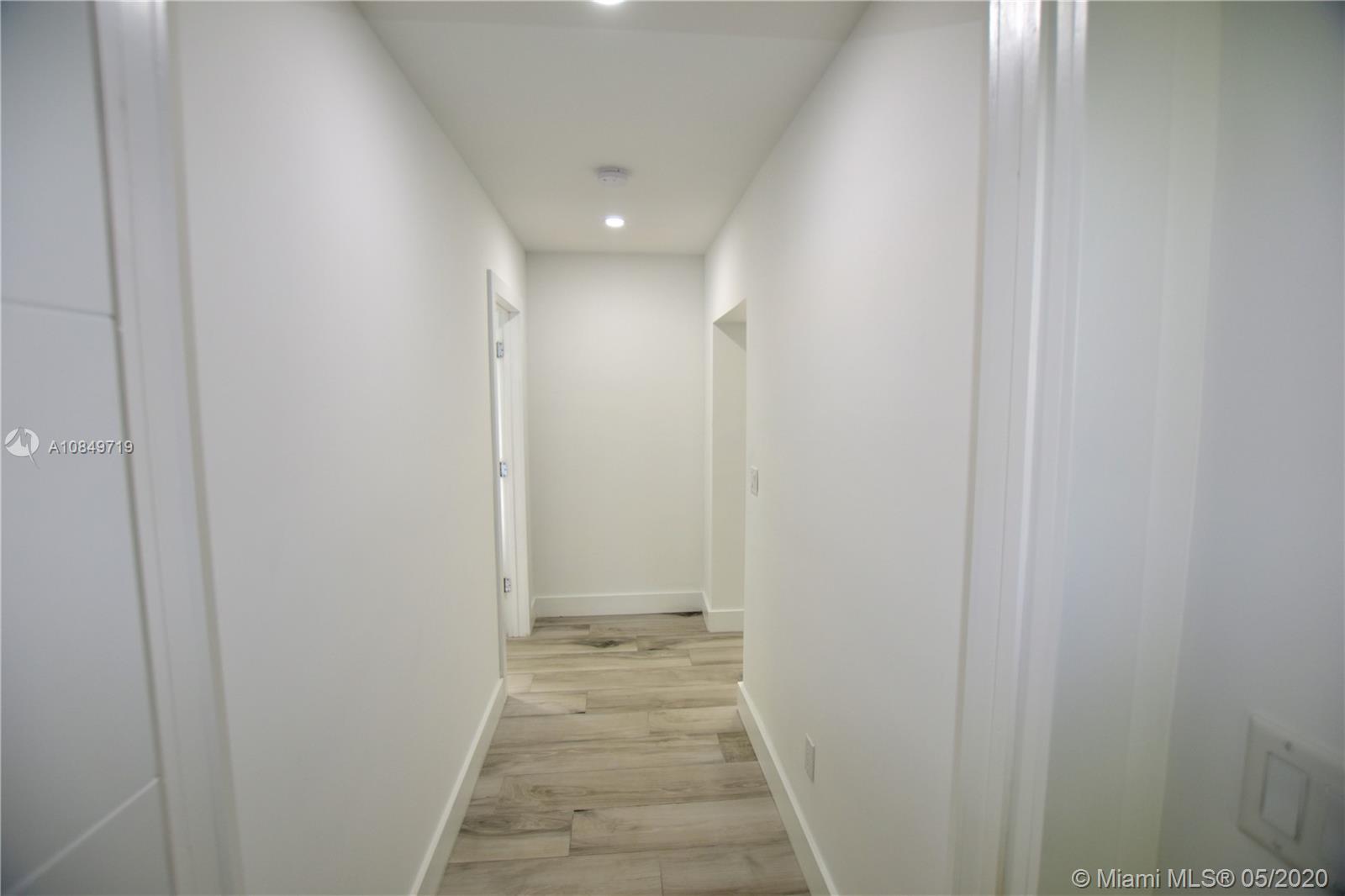 415 Southwest 30th Road Miami, FL 33129 - Photo 25 of 39