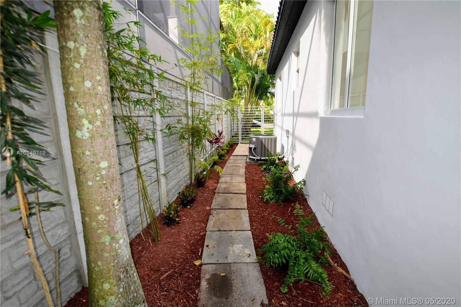 415 Southwest 30th Road Miami, FL 33129 - Photo 39 of 39