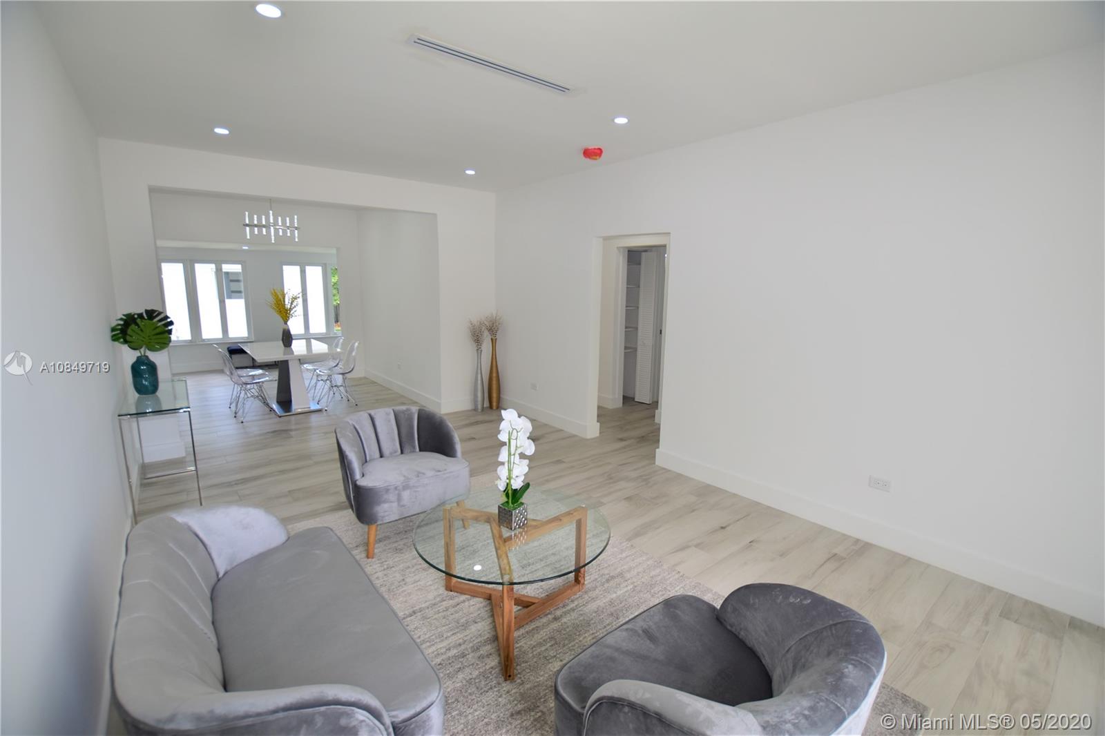 415 Southwest 30th Road Miami, FL 33129 - Photo 6 of 39