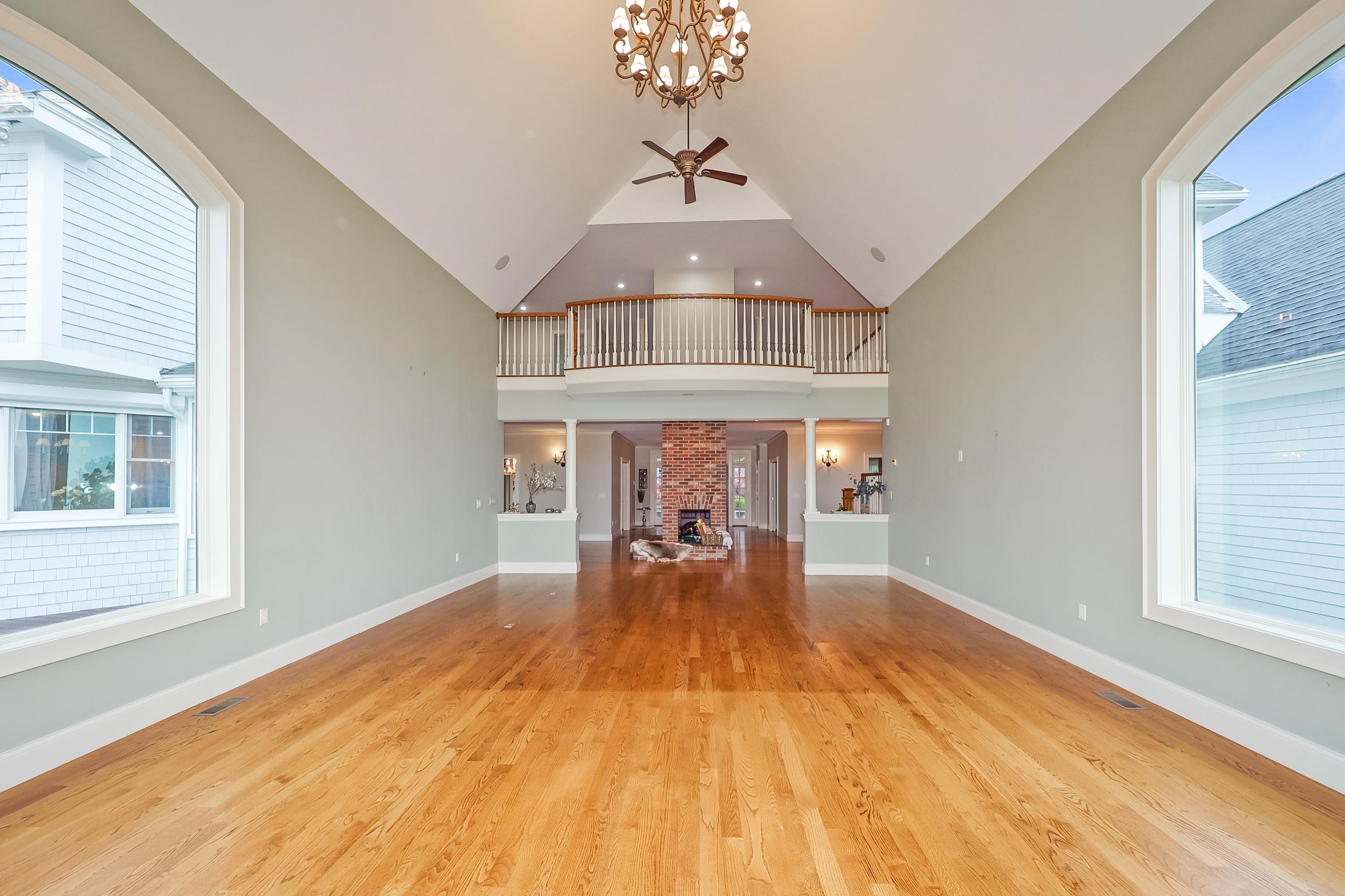 18 Grant Drive Bedford, NH 03110 - Photo 12 of 40